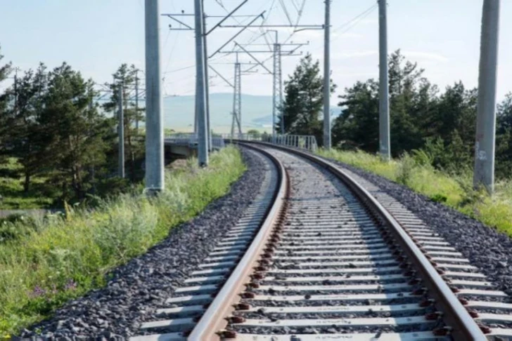 Строительство железнодорожной линии Сумгайыт - Ялама на завершающем этапе