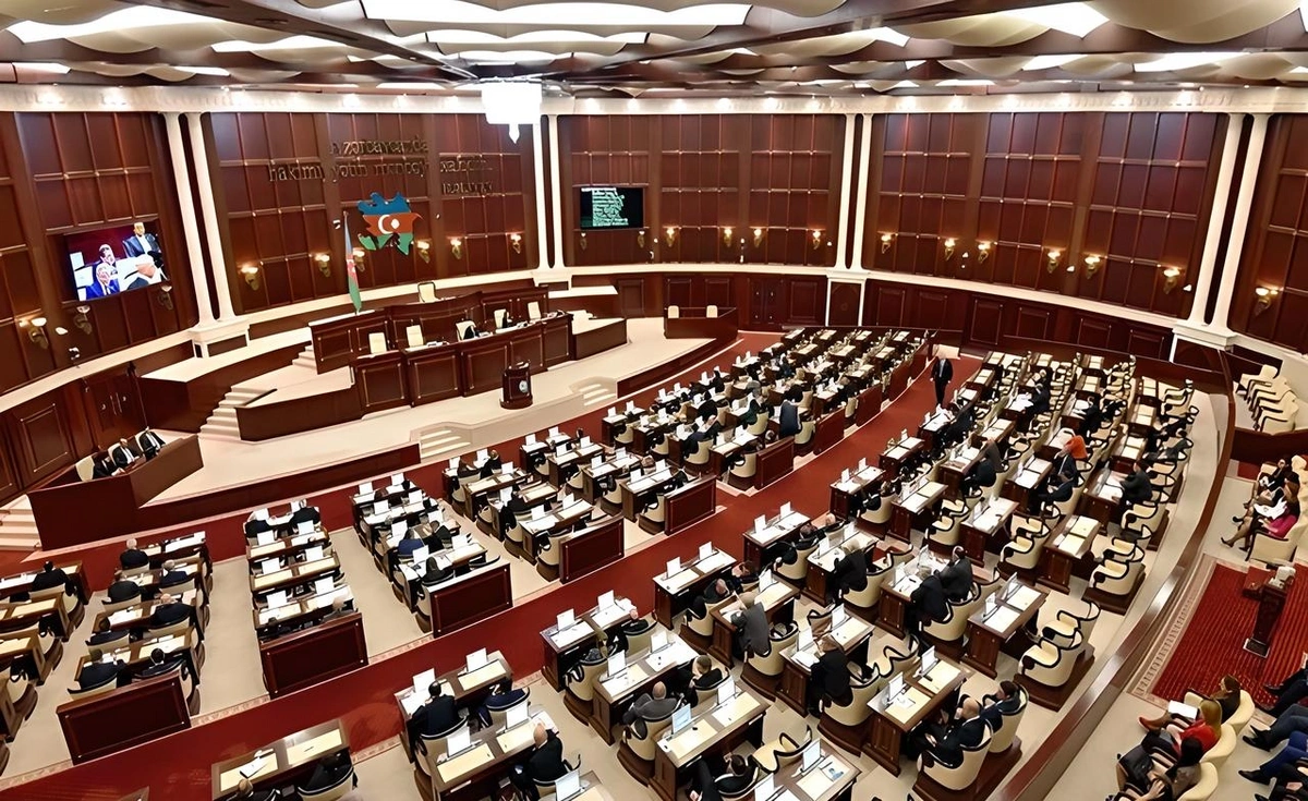 Milli Məclis Avropa Parlamenti ilə bağlı bəyanat qəbul edib