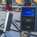 В автобусах Баку внедряют оплату проезда через NFC, Apple Pay и Google Pay