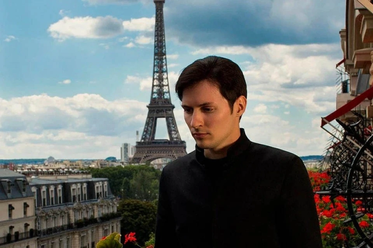 Pavel Durov Makronun oriyentasiyası ilə bağlı zarafat etdi