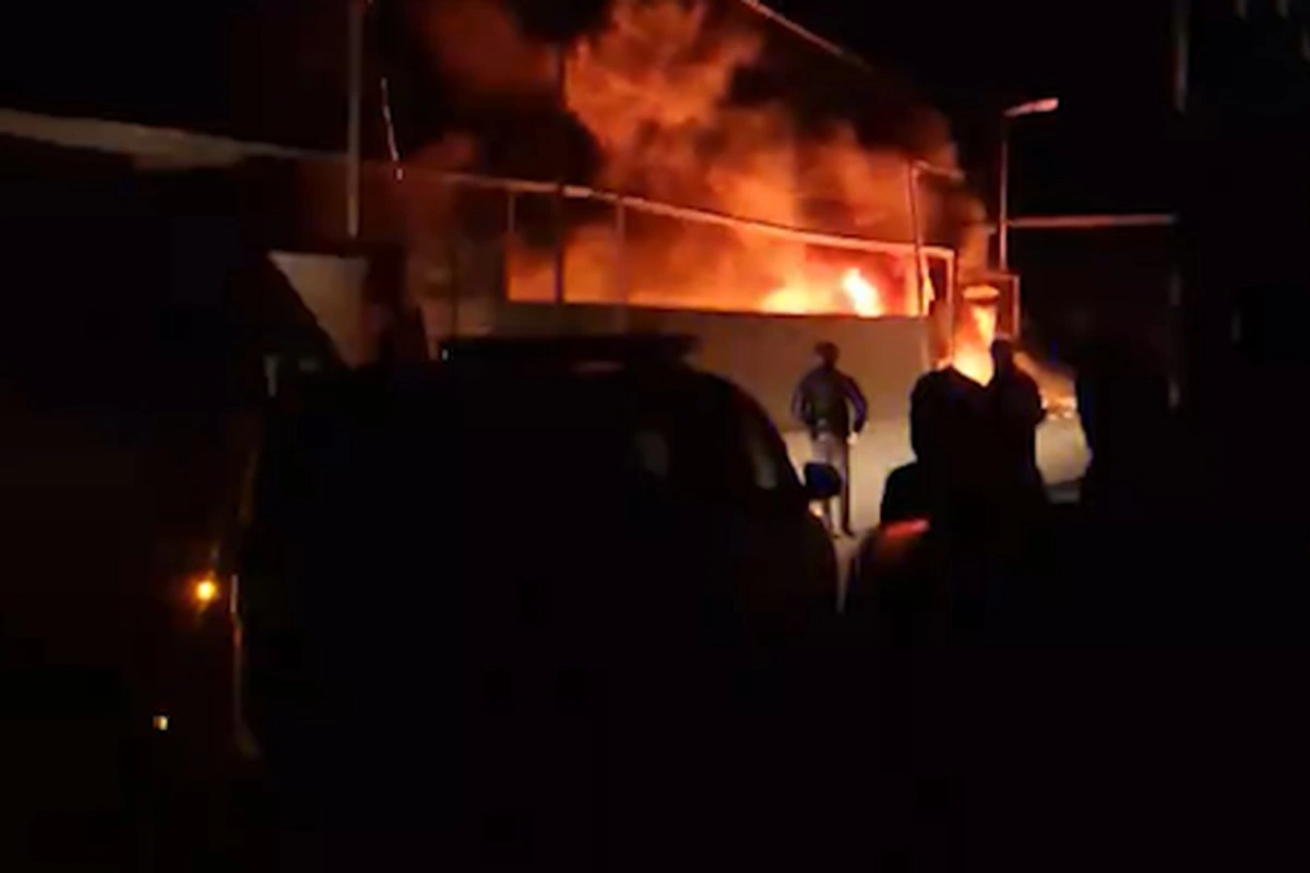 В поселке Тюркян произошел пожар на объекте-ВИДЕО