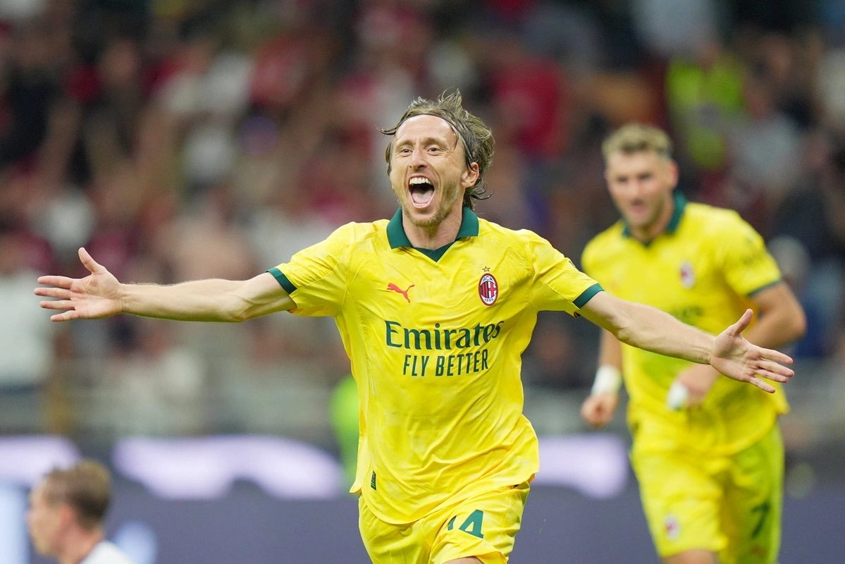 Modriç Ronaldu və Messinin müqayisə olunmasına münasibət bildirdi