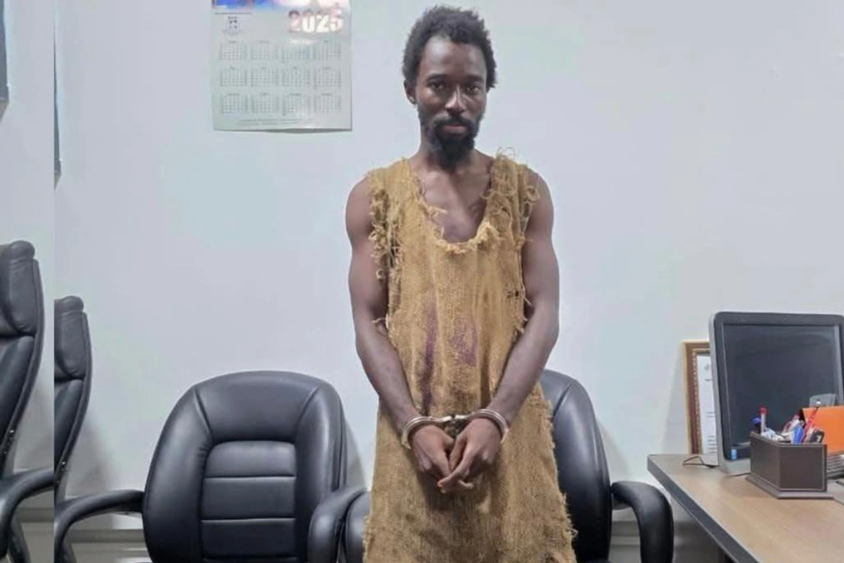 Qana polisi özünü 