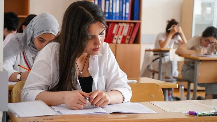 Xüsusi qabiliyyət tələb edən bəzi ixtisasların test balında dəyişiklik edildi