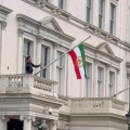 Londonda etirazçılar İran səfirliyinin binasında bayrağı dəyişdilər