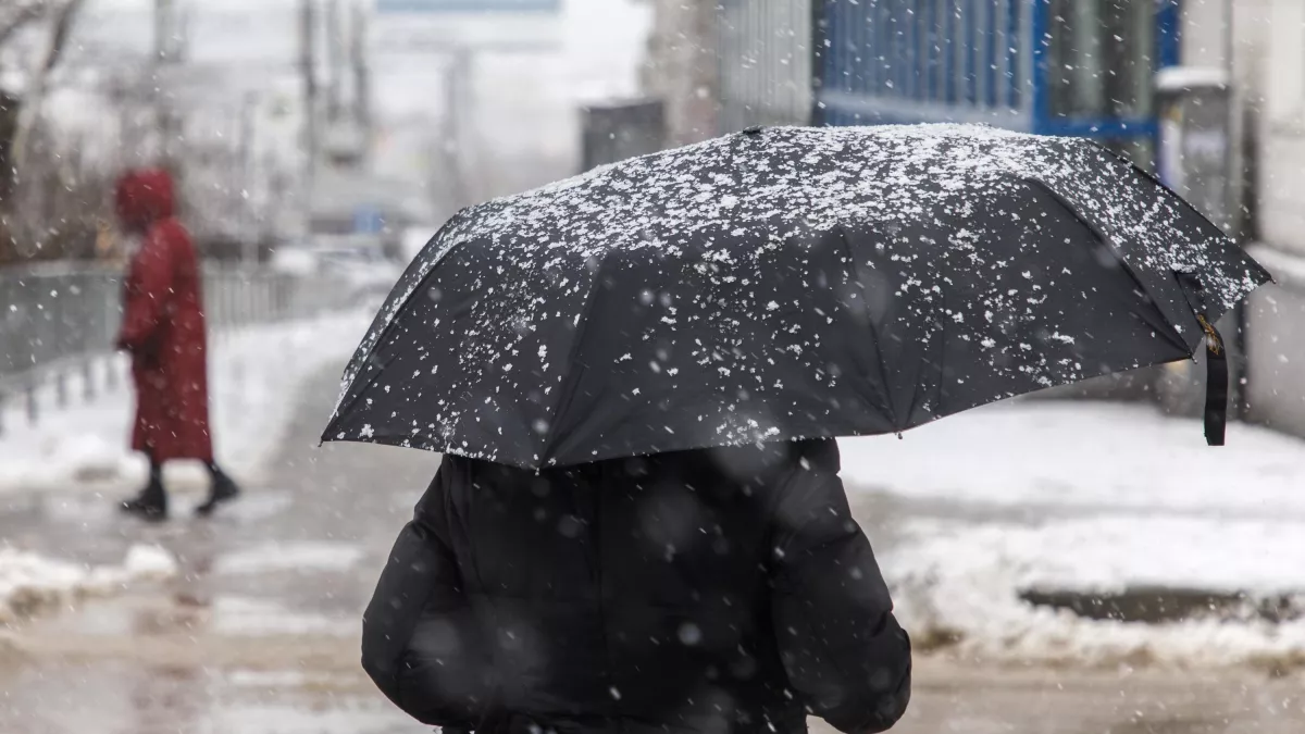 В Азербайджане местами усилился ветер, в горных районах идет снег