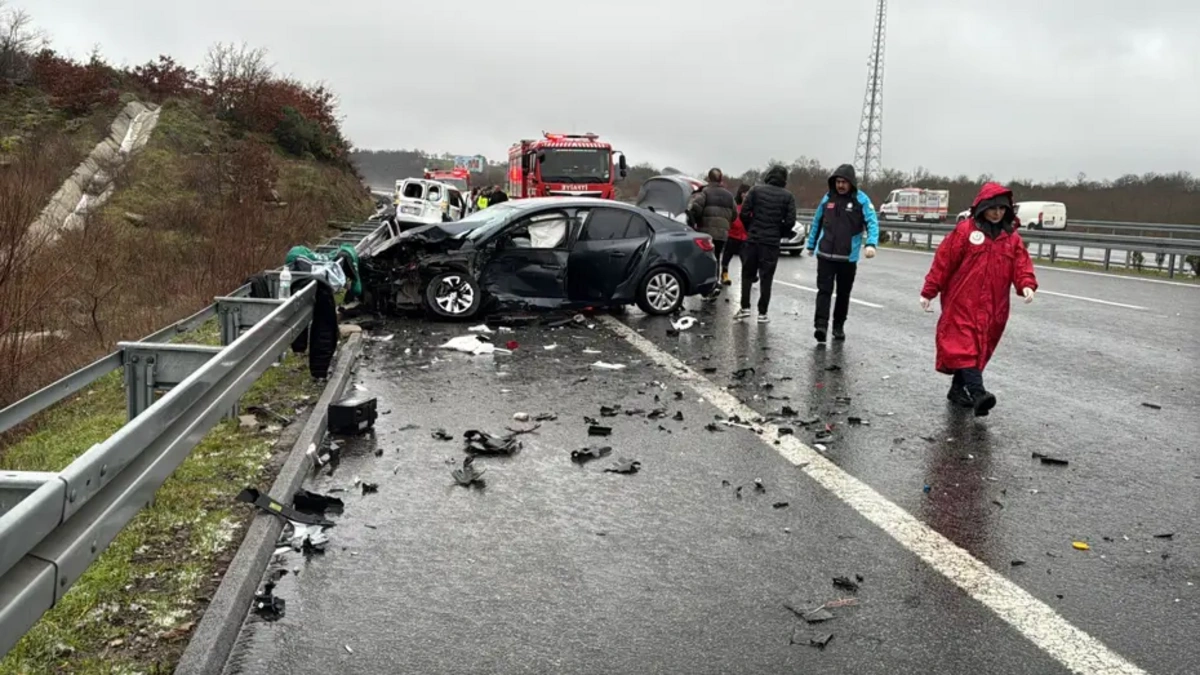 Türkiyədə 12 avtomobil toqquşdu: Ölən və yaralananlar var