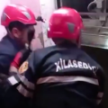 Bakıda liftə qalan şəxslər xilas edildi