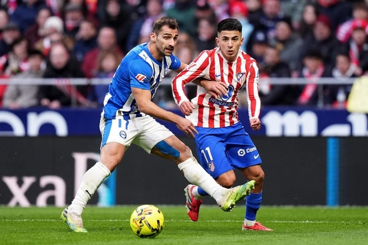 «Атлетико» победил «Алавес» в матче Ла Лиги и вышел на третье место в таблице