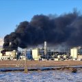 На крупнейшем месторождении в Казахстане приостановили добычу нефти