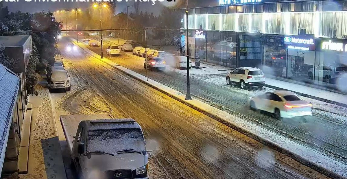 DİN: Paytaxtda bəzi küçələrdə nəqliyyatın hərəkəti çətinləşib