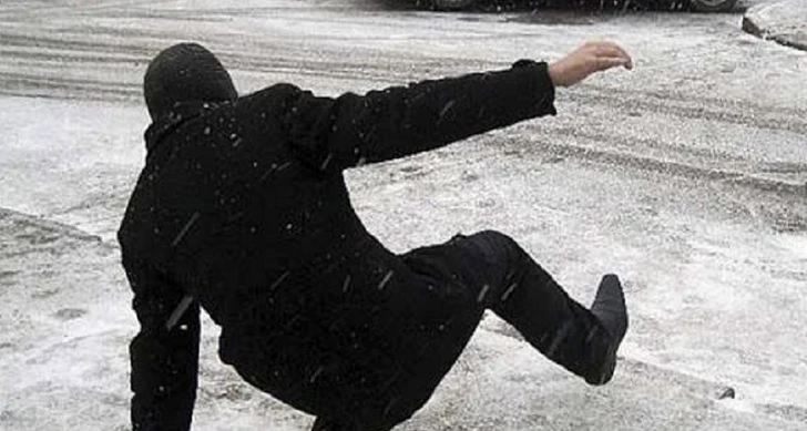 Гололед в Азербайджане: 15 пациентов поступили в НИИ травматологии и ортопедии