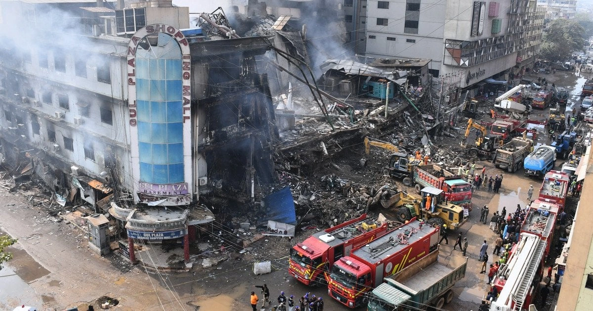 Pakistanda baş verən yanğın nəticəsində ölənlərin sayı 60 nəfərə çatdı