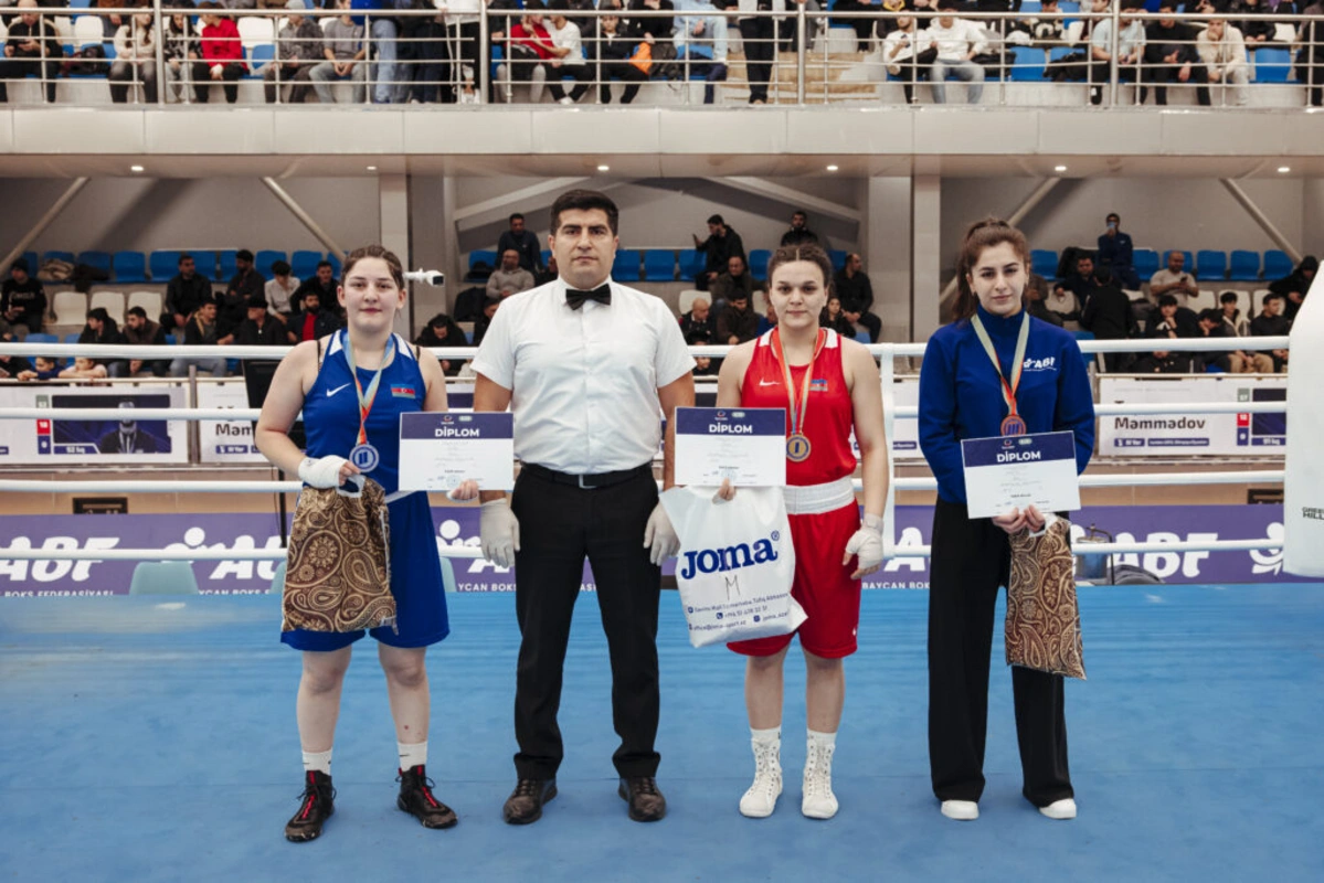 Qadın boksçular arasında Azərbaycan çempionatı başa çatıb