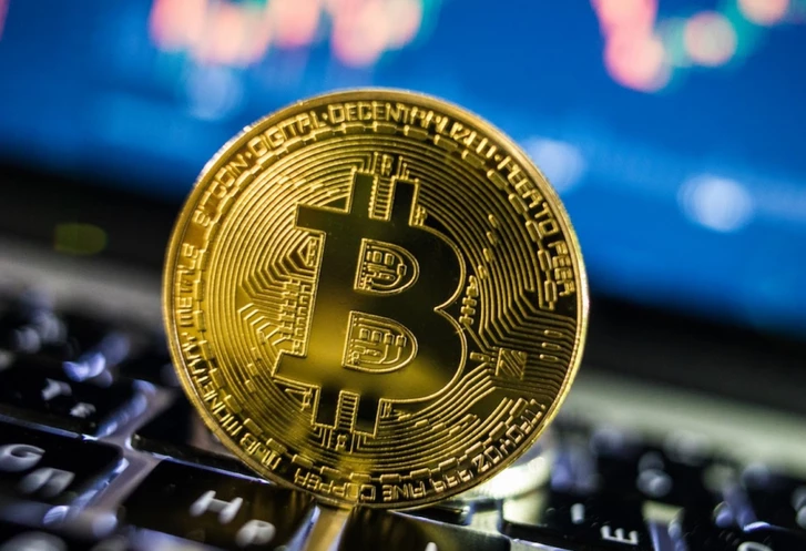 Биткойн рухнул до 81 тысячи долларов