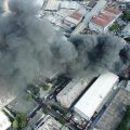 İstanbulda 4 mərtəbəli fabrik yanır - Video