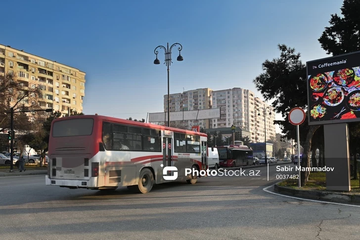 В Баку пассажиры жалуются на нарушение схемы маршрута автобуса №509