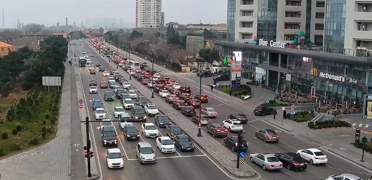 Bakının bu küçələrində sıxlıq var - SİYAHI