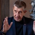 Премьер-министр Чехии: Европа должна вести переговоры с Путиным по Украине