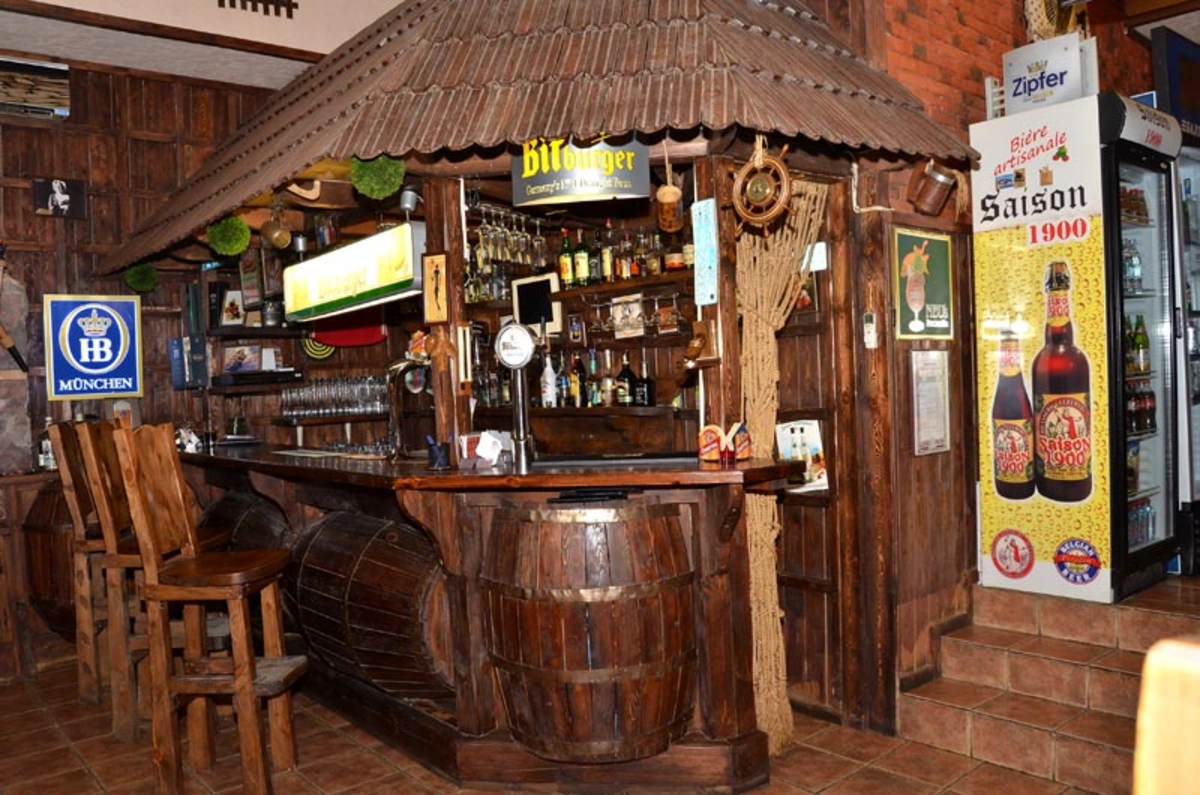 Bakıda “pub”da çəkdiyi əxlaqsız videoları sosial şəbəkədə paylaşan şəxs HƏBS OLUNDU