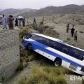 В Пакистане при столкновении автобуса с грузовиком погибли более 10 человек
