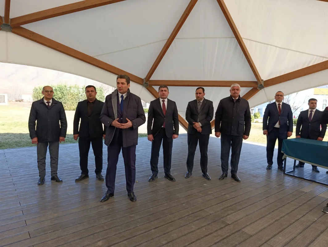 İlk köç karvanı Xanabad kəndinə çatdı, açarlar təqdim edildi - FOTO