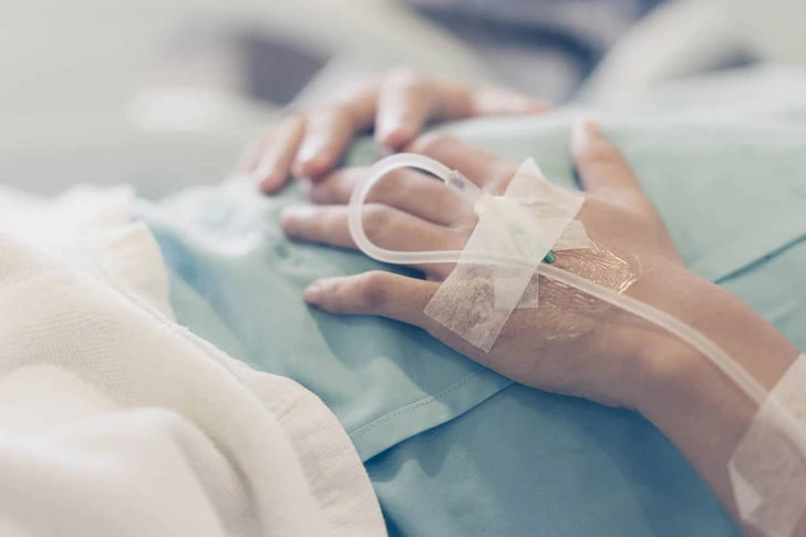 В Баку молодая женщина умерла после родов