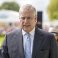 Экс-принца Эндрю могут исключить из очереди на трон