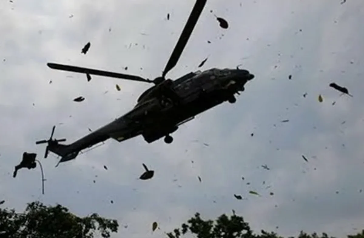 В России вертолет совершил жесткую посадку