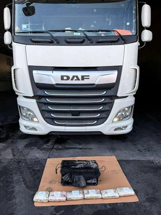 Naxçıvanda külli miqdarda psixotrop maddəni QEYRİ-ADİ ÜSULLA gömrükdən keçirmək istədilər