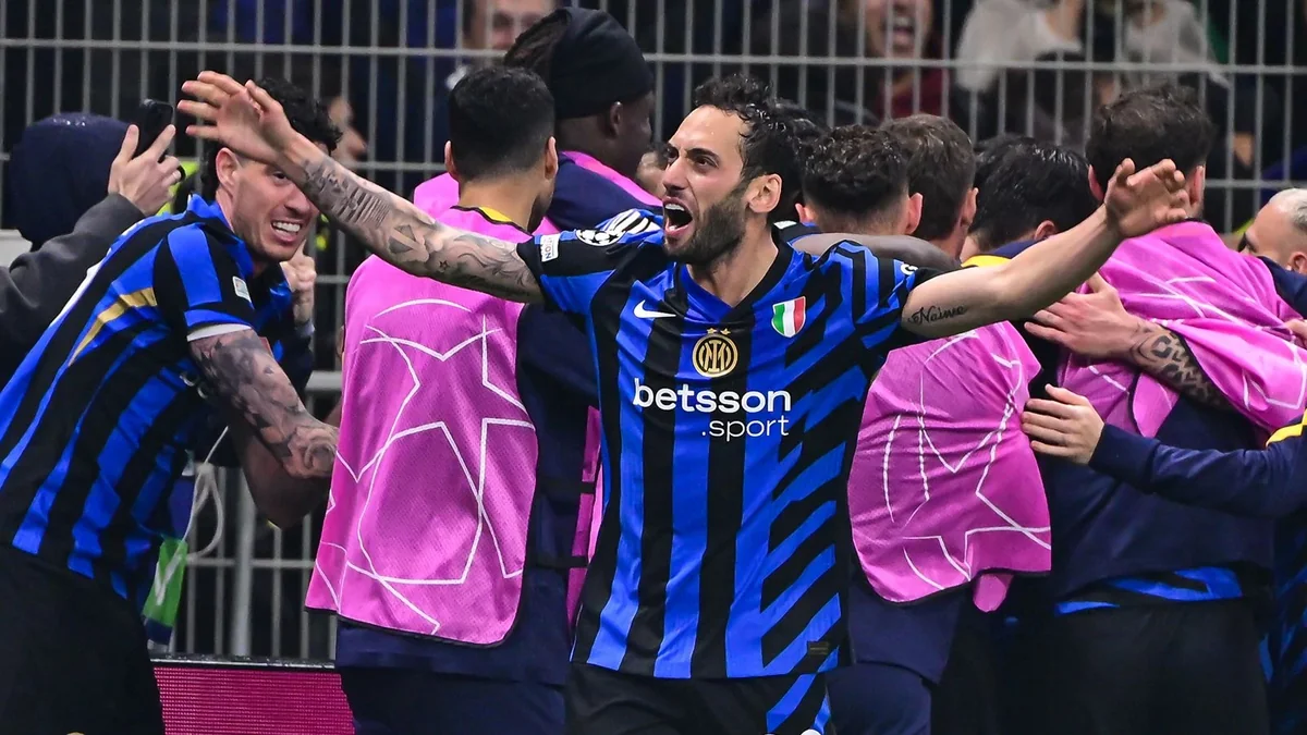 Hakan Çalhanoğlunun 