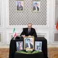 Ильхам Алиев посетил посольство Ирана и выразил соболезнования-ФОТО