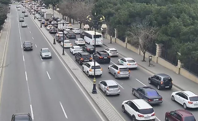 Paytaxtın bu küçələrində sıxlıq var - SİYAHI