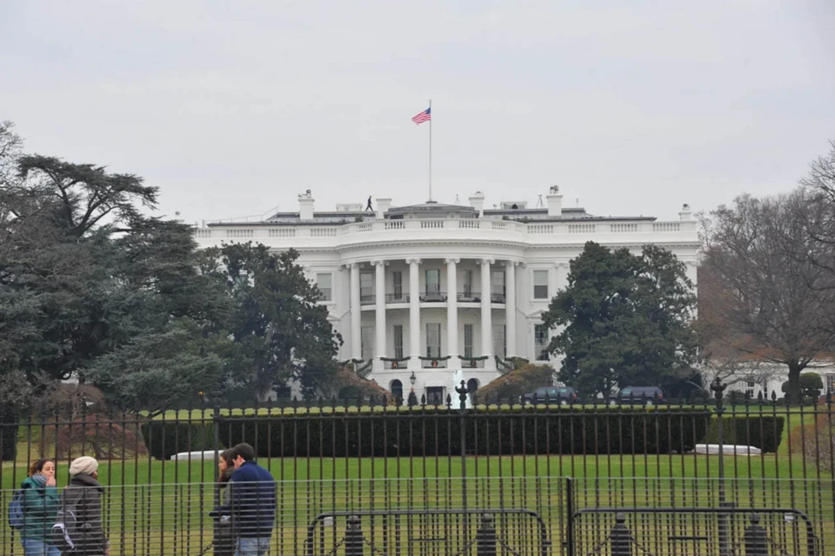 Ağ Ev ətrafında insident