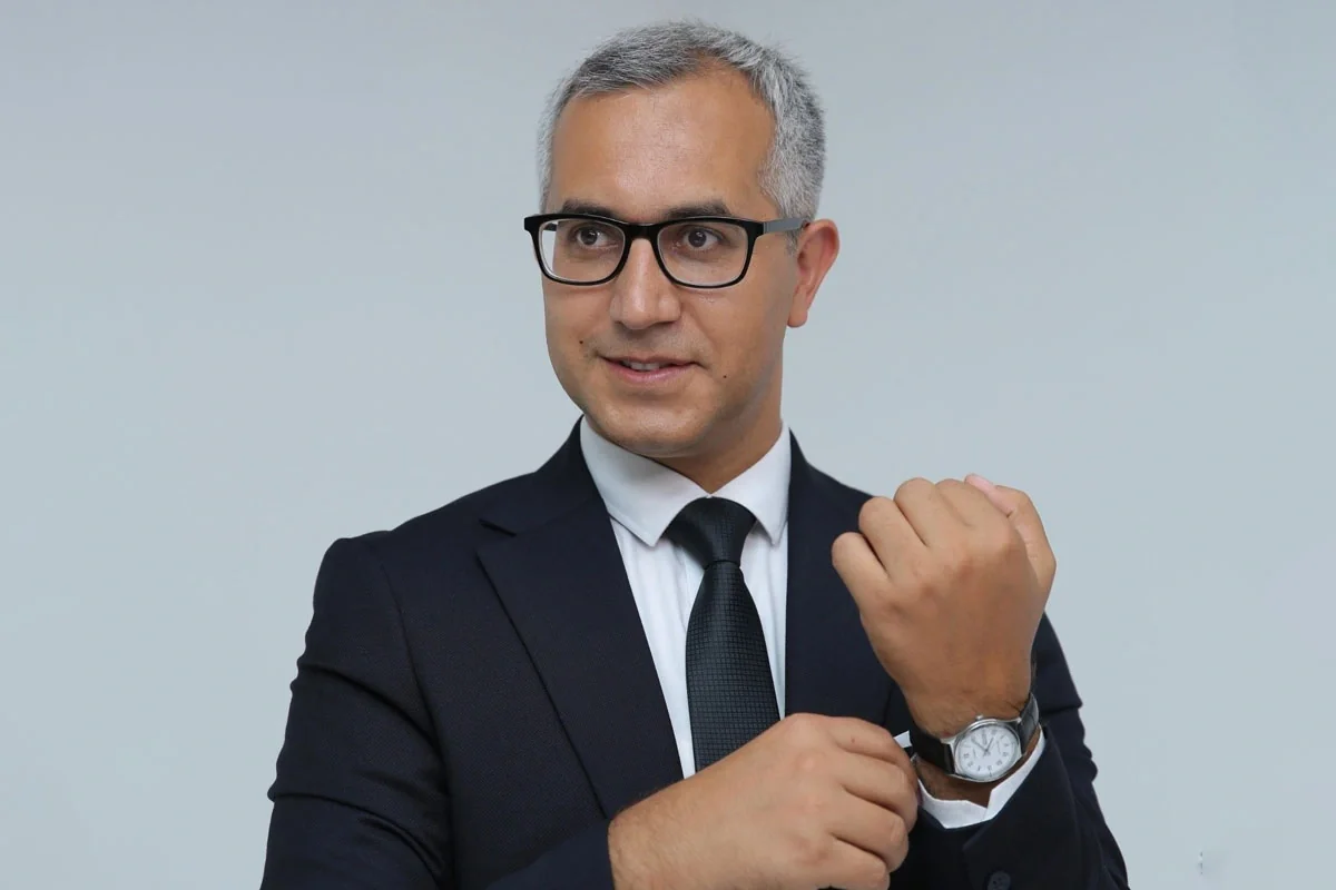 İmtahan saxtakarlığı üzrə məhkəmə davam etdirilib - Kamran Əsədovun vəsatəti rədd olunub