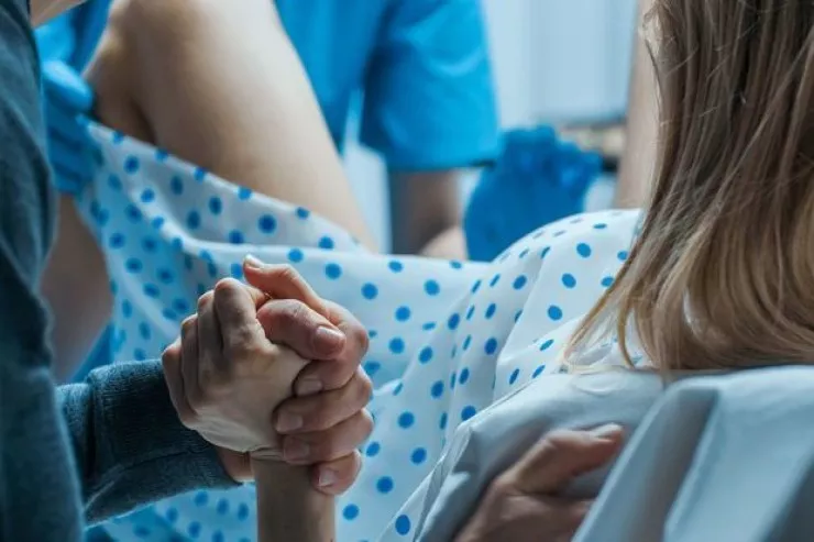 Tərtərdə DOĞUŞ FACİƏSİ: 19 yaşlı gəlin öldü