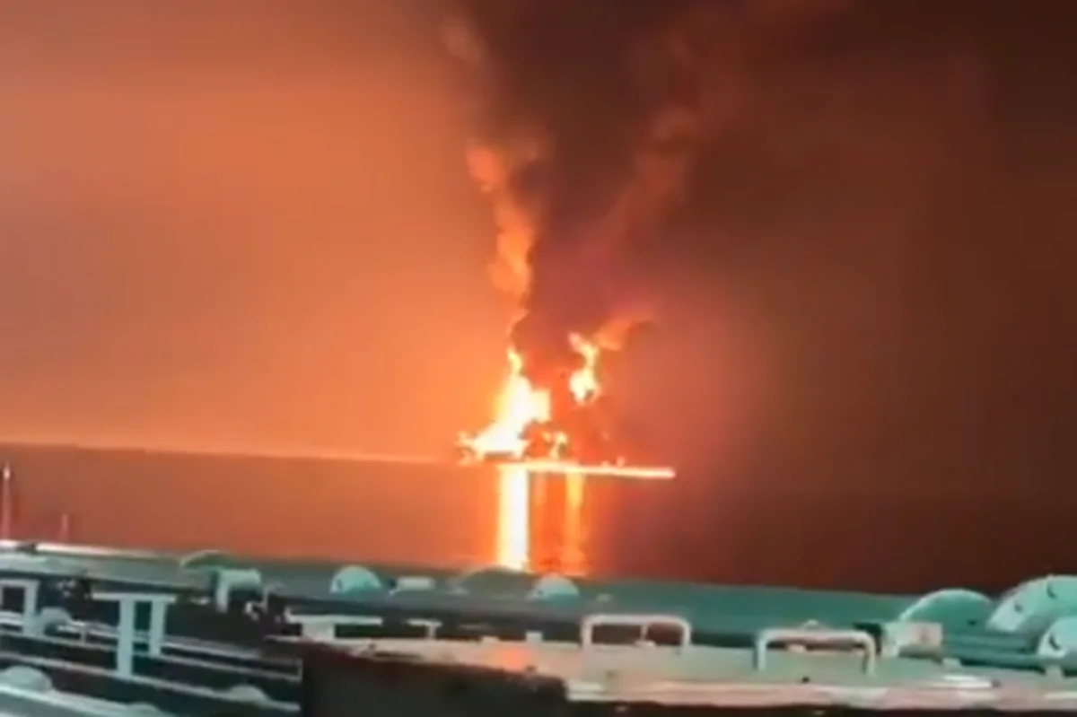 ABŞ tankeri BƏƏ sularında vuruldu - VİDEO