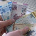 В Азербайджане выросла среднемесячная номинальная зарплата наёмных работников