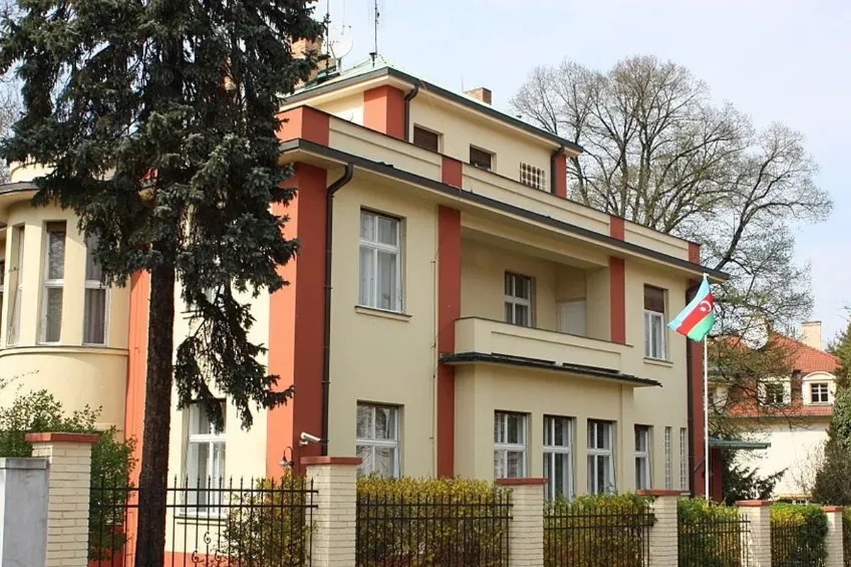 Azərbaycanın Çexiyadakı səfirliyi 10 gün konsulluq xidməti göstərməyəcək - FOTO
