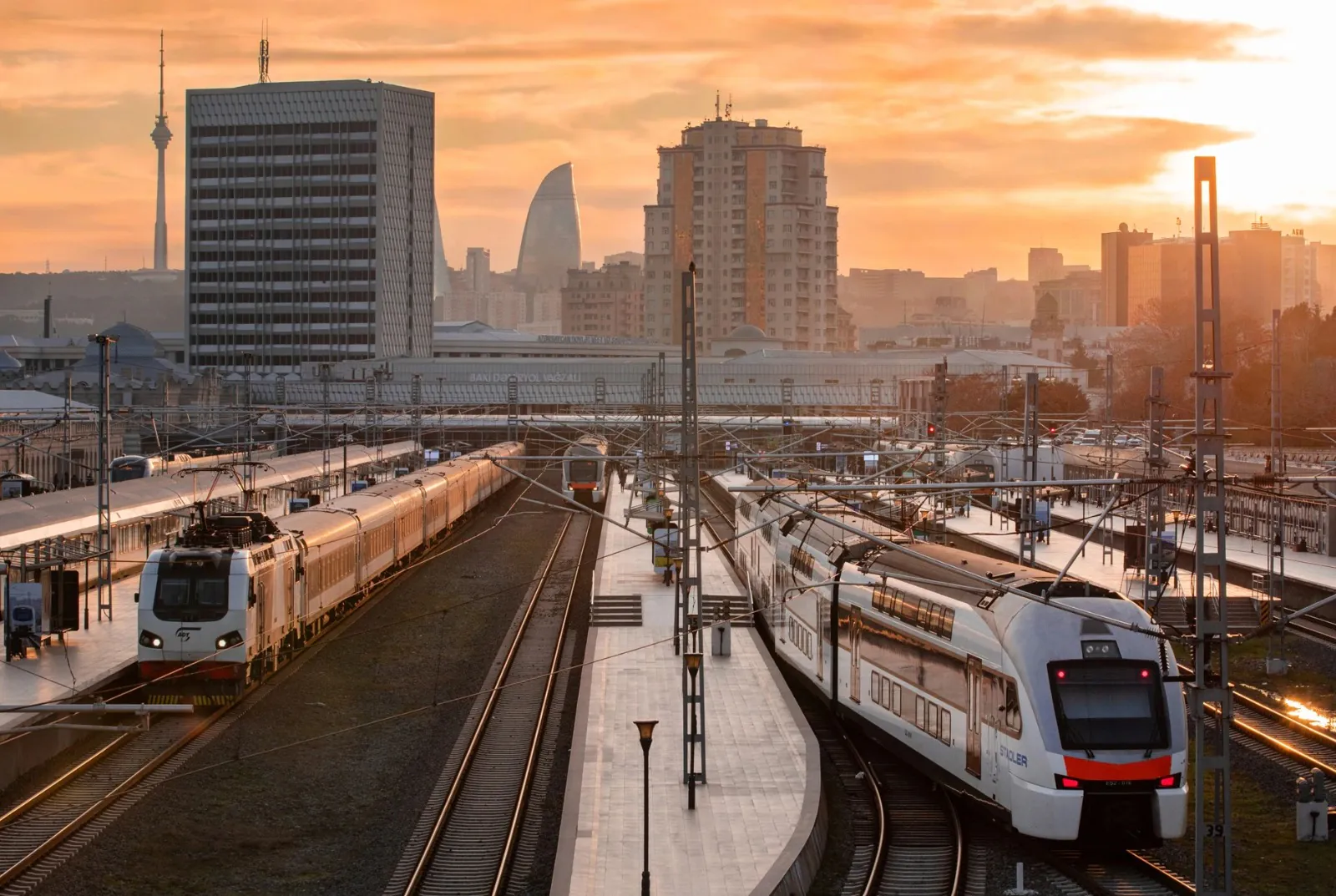 АЖД: Возможны частичные отклонения от графика движения поездов