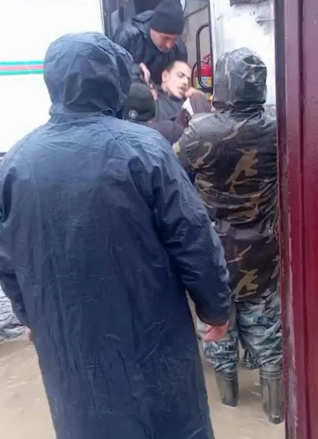 Xaçmazda selin fəsadları: 500-dən çox evi su basıb, avtomobil körpüsü dağılıb - FOTO - VİDEO