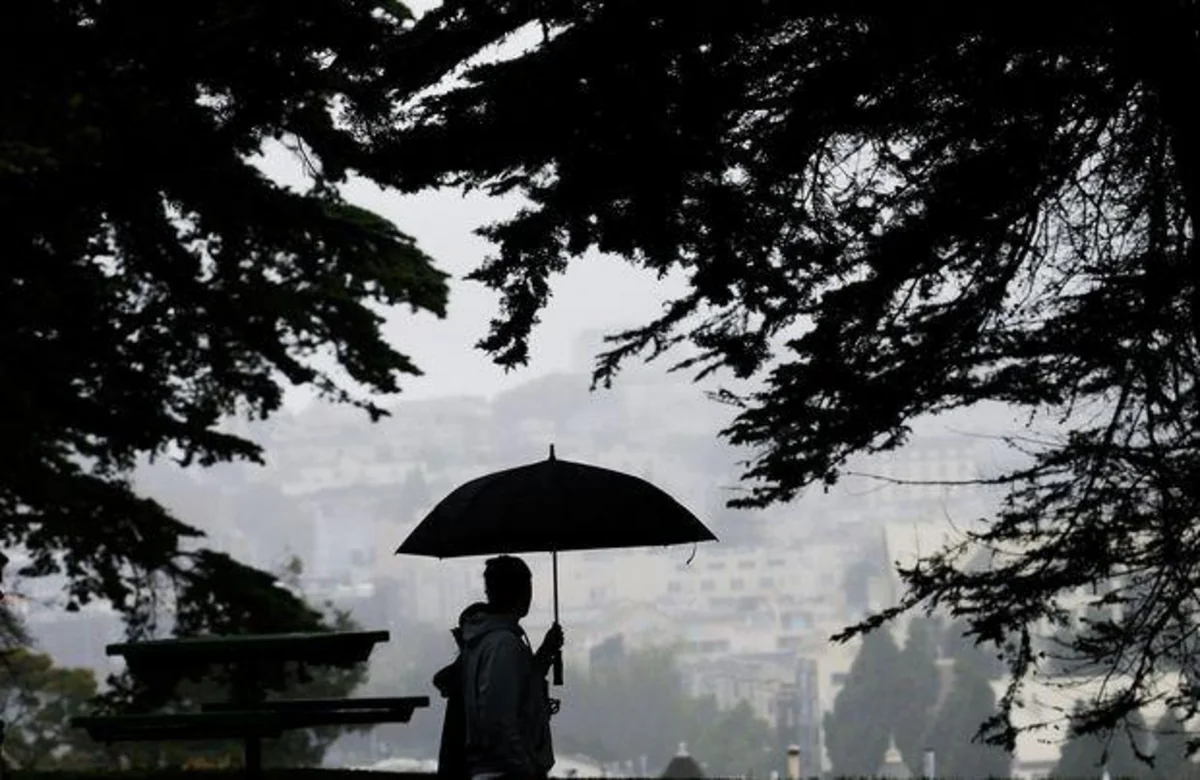 Sabah arabir yağış yağacaq, duman olacaq - PROQNOZ