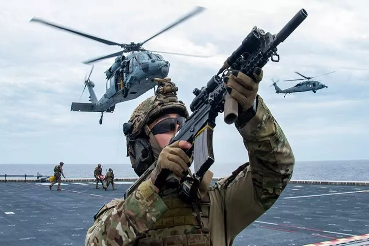 Pentaqon İran adalarını ələ keçirməyə hazırlaşır