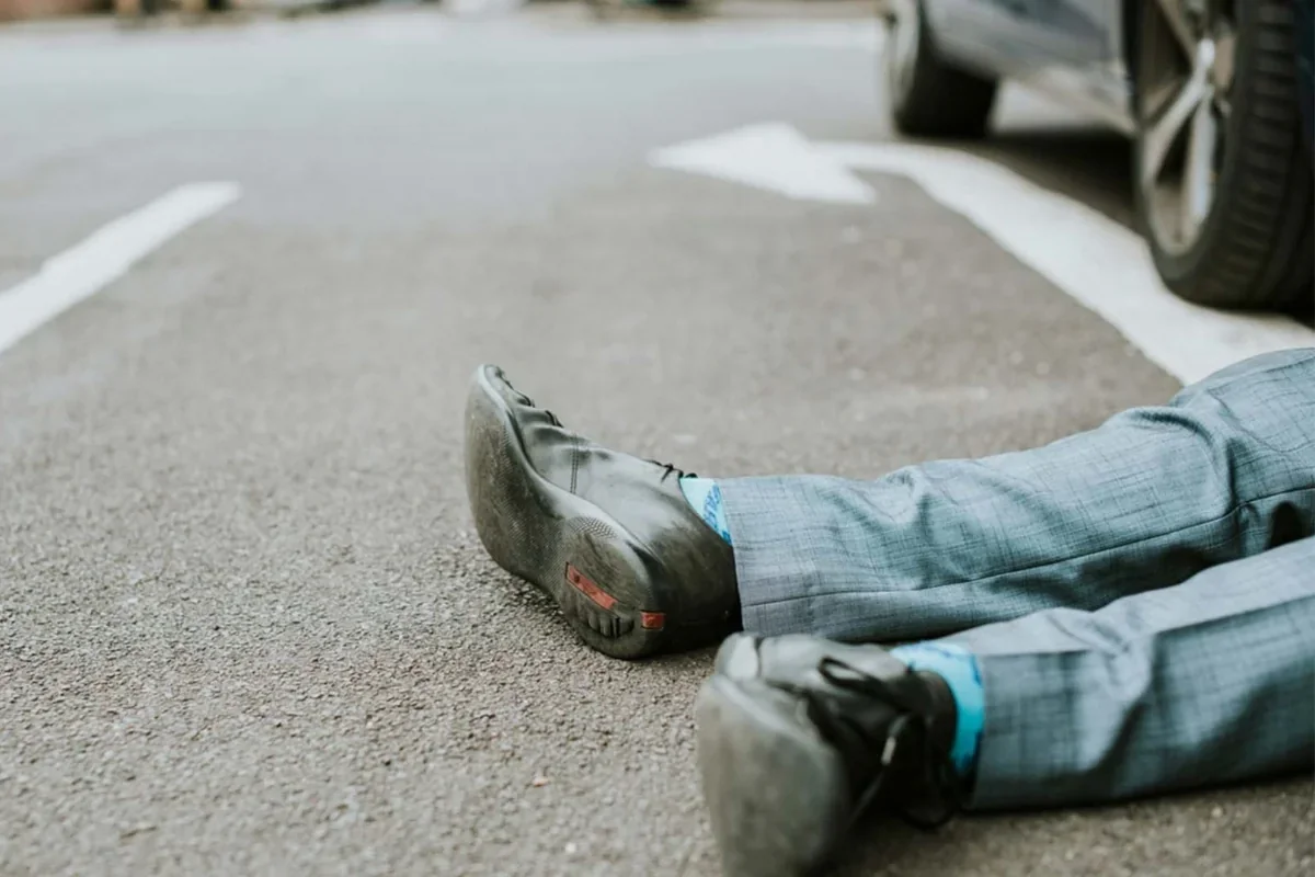 В Гёранбойском районе автомобиль сбил насмерть пешехода