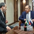 Lavrov və Əraqçi Yaxın Şərqdəki vəziyyəti müzakirə edib