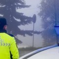 Yol polisi yağıntılı hava şəraiti ilə bağlı sürücülərə və piyadalara xəbərdarlıq edib