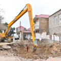 Kollektorun üzərində tikilən ev sökülüb, xəttin bərpasına başlanılıb - FOTO