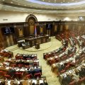 Парламент Армении принял поправки о запрете имен в названиях партий