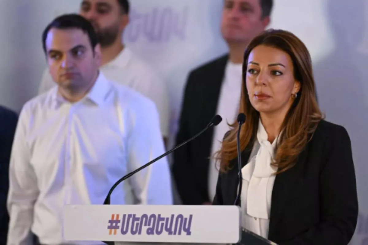 İrəvanda Samvel Karapetyanın partiyasının üzvü saxlanılıb