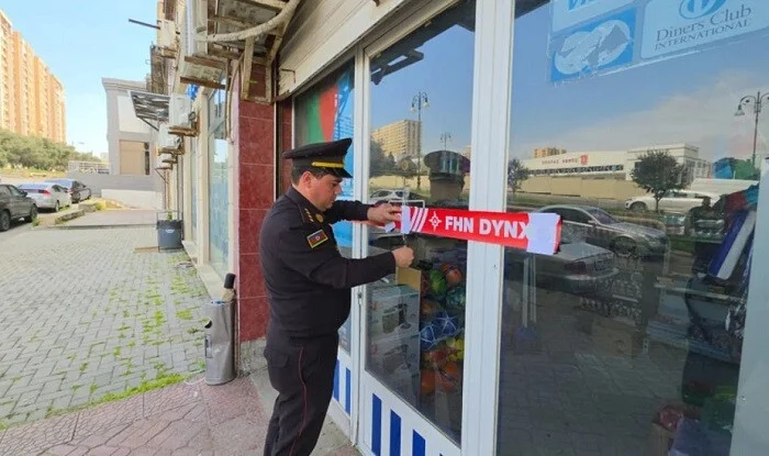 МЧС закрыл продуктовый магазин - Видео